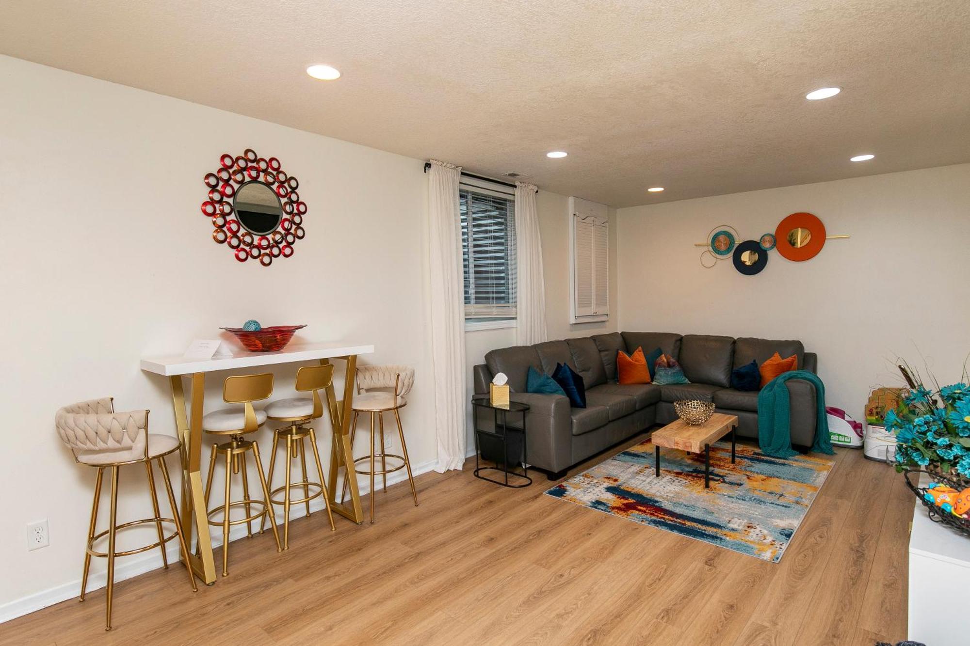 Family Friendly Home Close To Airport And Downtown デモイン エクステリア 写真