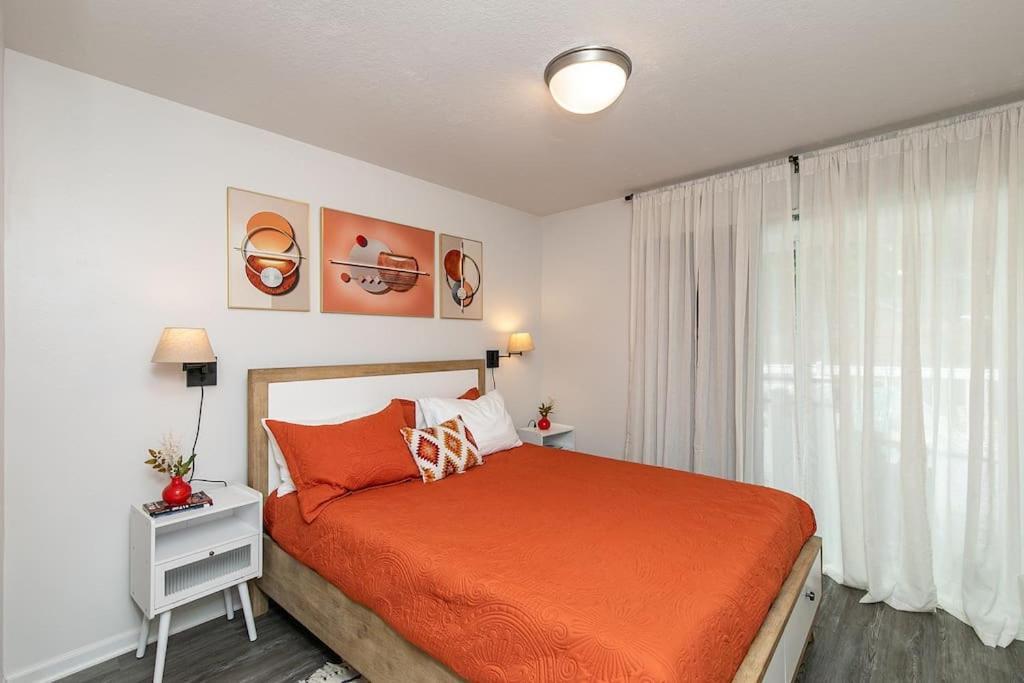 Family Friendly Home Close To Airport And Downtown デモイン エクステリア 写真