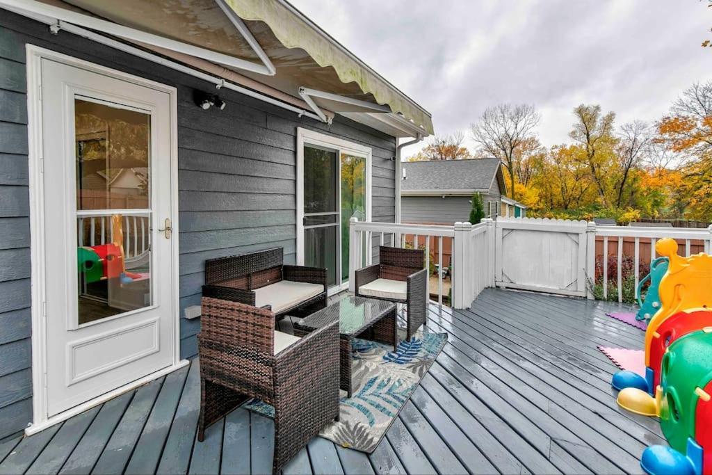 Family Friendly Home Close To Airport And Downtown デモイン エクステリア 写真